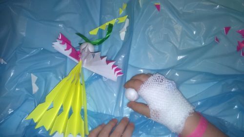 Warsztaty plastyczne w przedszkolu na oddziale Nefrologii Dziecięcej w USzD