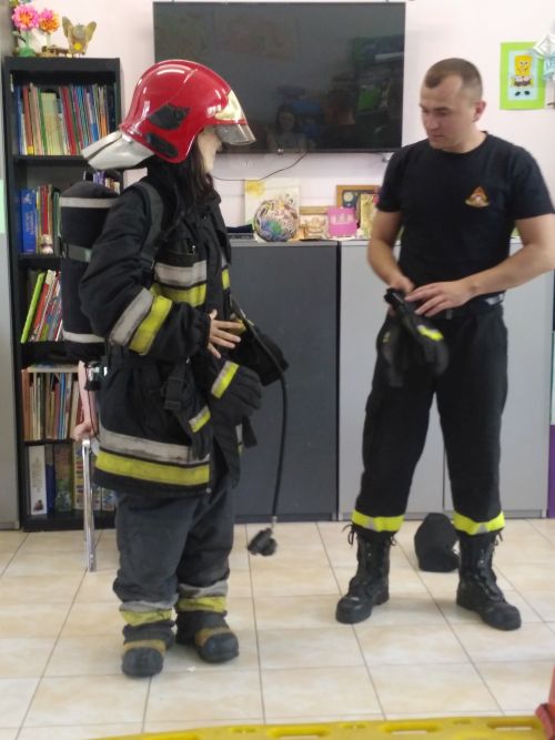 Wizyta strażaków w filii szkoły